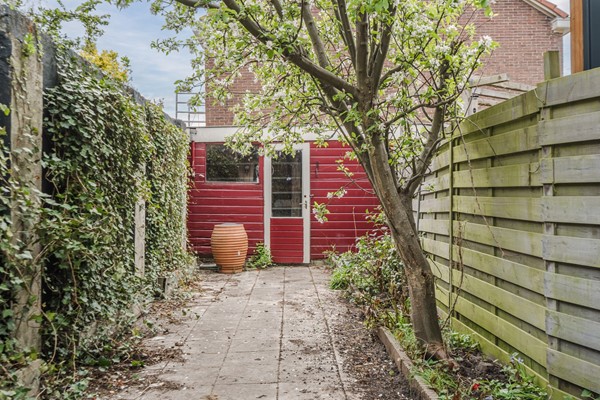 Medium property photo - Van Bossestraat 27, 2613 CN Delft